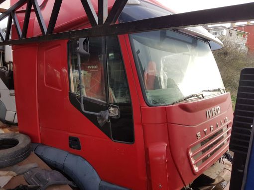 İveco stralis 430 euro 5  Çıkma Kabin İçi Aksamları 0216 661 7110